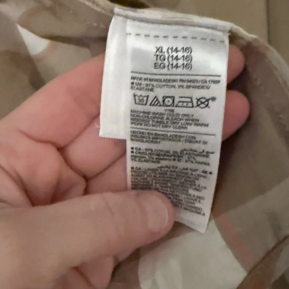 NWOT Old Navy Tan and White Plaid Shirt
